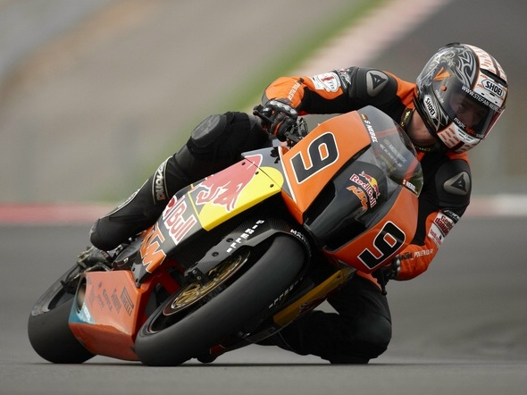 Stefan Nebel parla dei test KTM RC8R Superbike