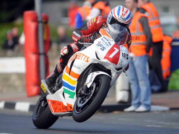 Tourist Trophy: gare del weekend annullate per maltempo