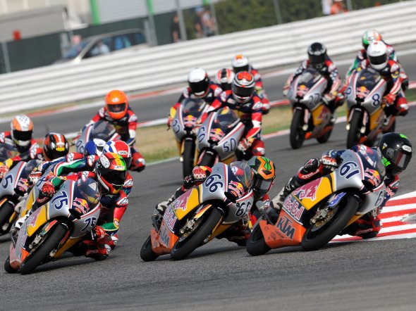 Red Bull Rookies Cup: oltre 100 piloti per le selezioni 2012 al Motorland Aragon