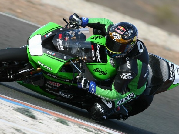 Superbike: conclusi i test Kawasaki a Jerez, tanta pioggia