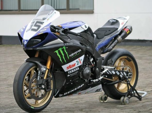 IDM Superbike: la R1 2012 del Team Yamaha Motor Deutschland
