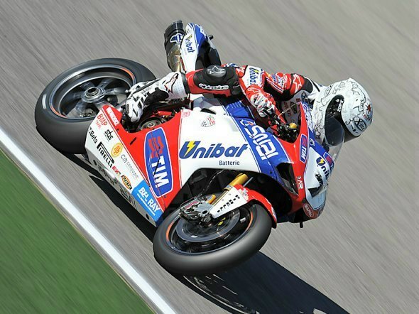 Superbike Misano Qualifiche 1: Checa leader, 16 piloti in 1″