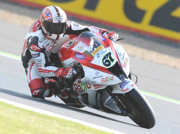 Silverstone 200 Gara 1: Shane Byrne vince in rimonta