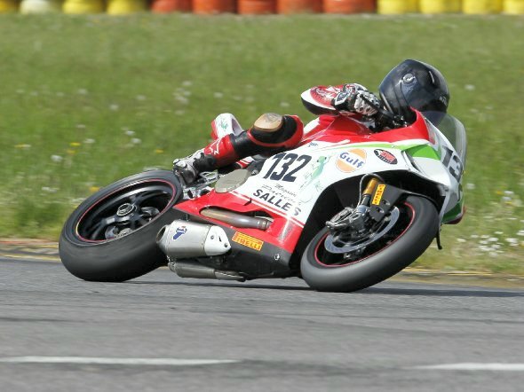 FSBK: esordio della Ducati 1199 Panigale nel Championnat de France Superbike