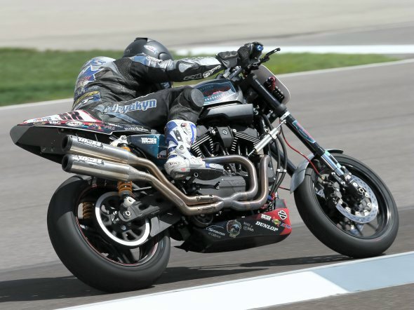 XR1200 Series Indianapolis Qualifiche: PJ Jacobsen in pole