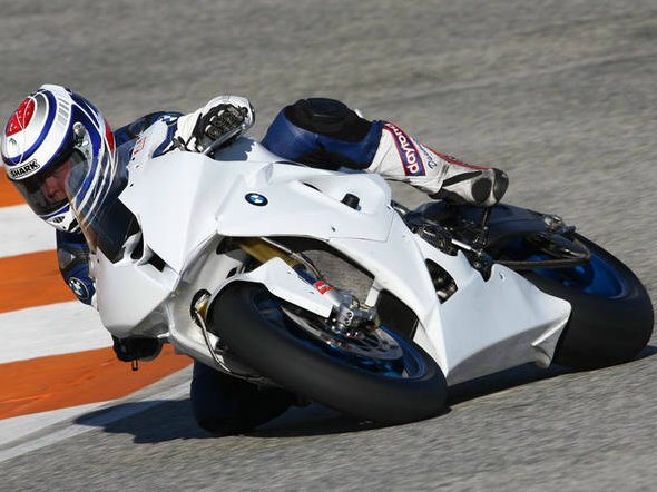 IDM Superbike: nuovi test per la BMW Alpha Technik con Daemen