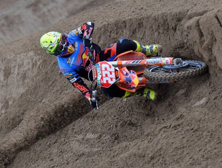 MXGP Europa Qualifica: Tony Cairoli 4°, Jeffrey Herlings cade e parte dal fondo!
