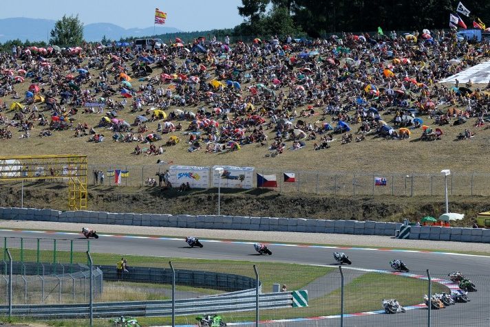 Superbike Brno: Pirelli introduce altre due soluzioni sviluppo