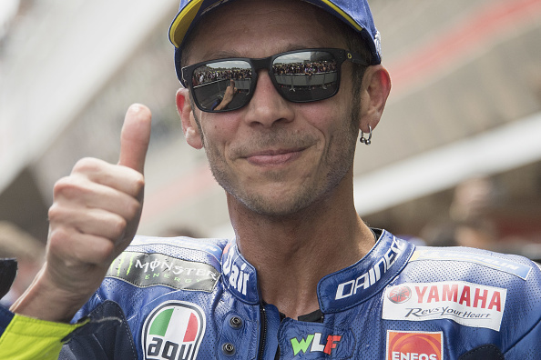 Valentino Rossi 110 e lode. Standing ovation dalle leggende MotoGP