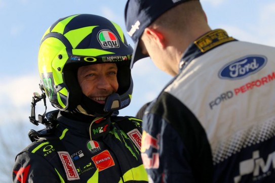 MotoGP, Valentino Rossi: “Morbidelli e Bagnaia mi vogliono fregare”