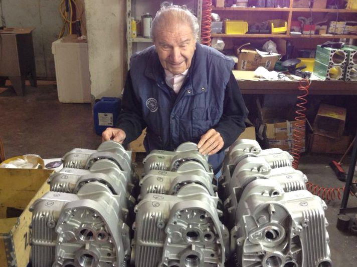 Il motociclismo piange Primo Zanzani, il “mago delle moto”