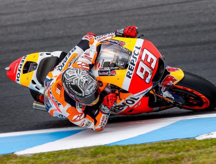 MotoGP Test Jerez Marc Marquez si lussa la spalla destra “Niente di serio”