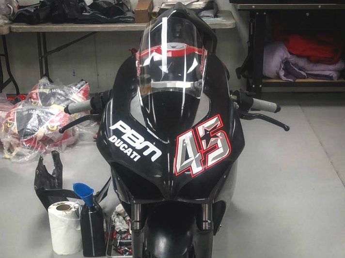 BSB: Scott Redding svela la sua Panigale V4, ma non è la R