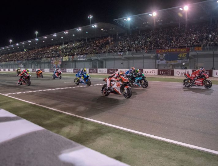 DOHA, QATAR - MARCH 10: The MotoGP riders start from the grid during the MotoGP race during the MotoGP of Qatar - Race at Losail Circuit on March 10, 2019 in Doha, Qatar. (Photo by Mirco Lazzari gp/Getty Images)