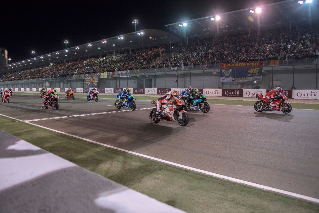 DOHA, QATAR - MARCH 10: The MotoGP riders start from the grid during the MotoGP race during the MotoGP of Qatar - Race at Losail Circuit on March 10, 2019 in Doha, Qatar. (Photo by Mirco Lazzari gp/Getty Images)
