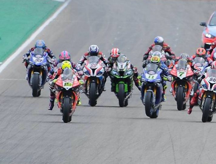 Superbike: Markus Reiterberger che paura, cade alla partenza Markus Reiterberger AraWorldSBK