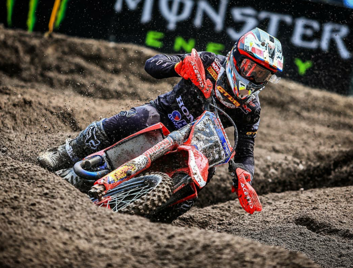 MXGP Trentino: duello epico ad Arco Gajser batte Cairoli Gajser vittoria Arco