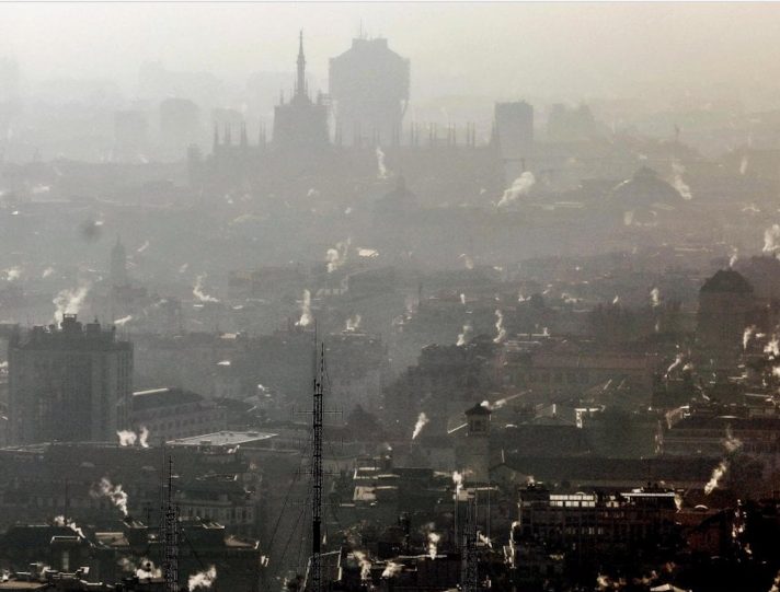 Coronavirus, smog Milano