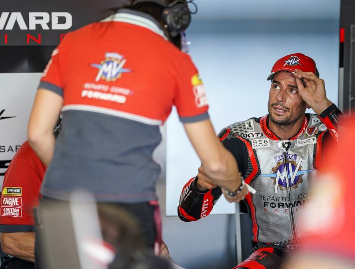 Moto2, Brno: Simone Corsi KO per frattura di un dito del piede corsi moto2