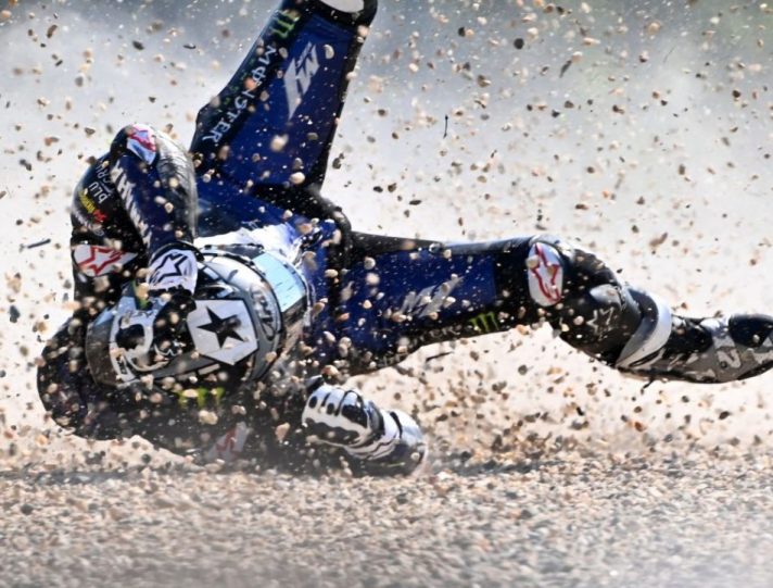 MotoGP, manager Dorna: “Non possiamo fermare gli incidenti in TV” MotoGP incidente