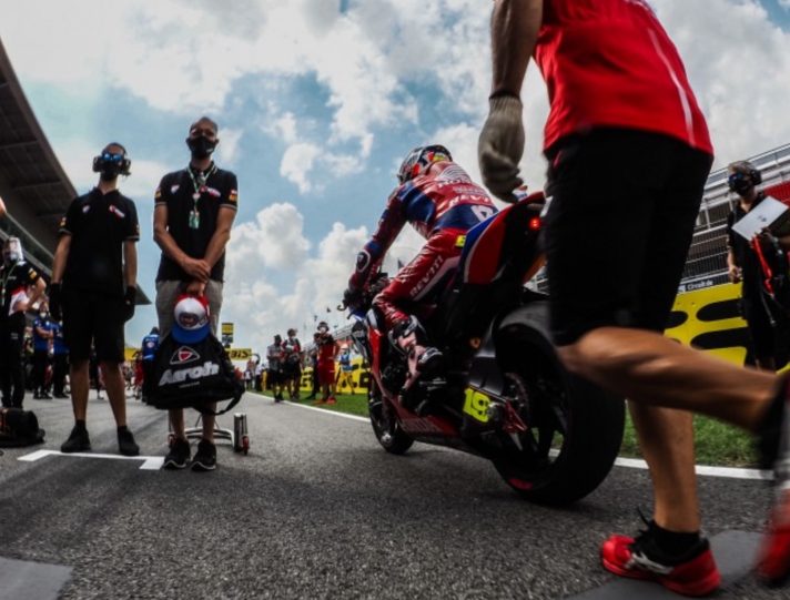Superbike: Honda HRC motori ad “uso limitato”, il chiarimento della Federmoto Superbike, Honda
