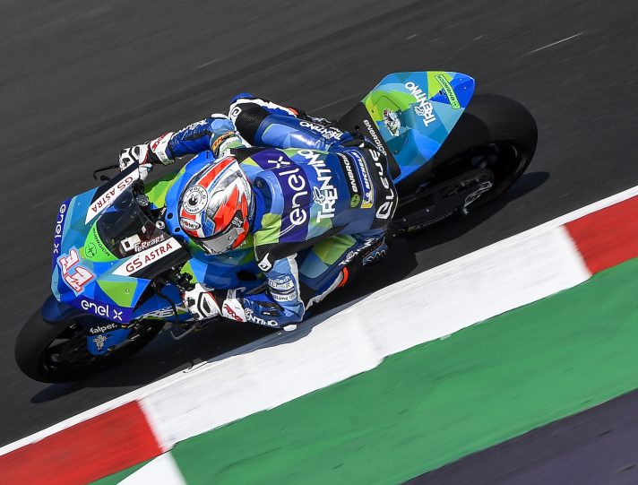 MotoE, Misano-2: Matteo Ferrari vince Gara 2 ed è leader, cade Aegerter ferrari motoe