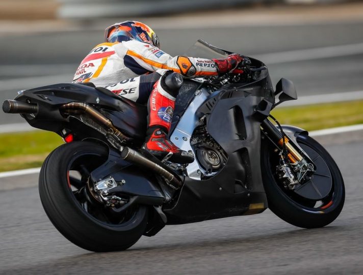 MotoGP, Stefan Bradl con la RC213V 2021