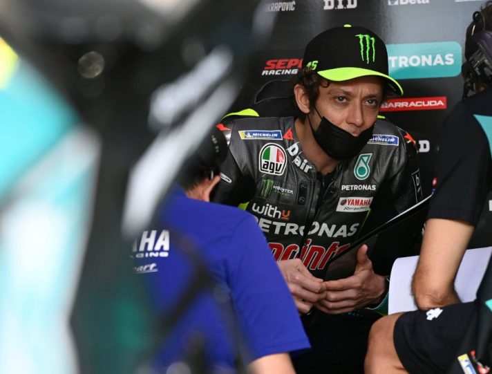 MotoGP, Valentino Rossi nel box Petronas SRT