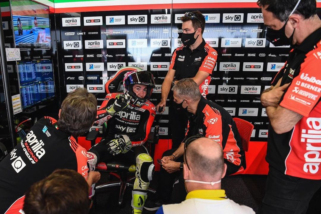 MotoGP, Aleix Espargaro nel box Aprilia