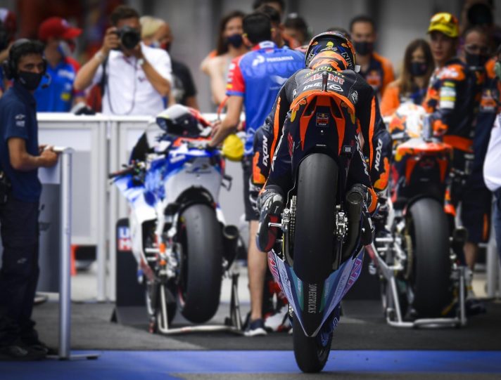 Moto2, la tecnica: il ‘passo indietro’ dal ride-by-wire al cavo Moto2 2021
