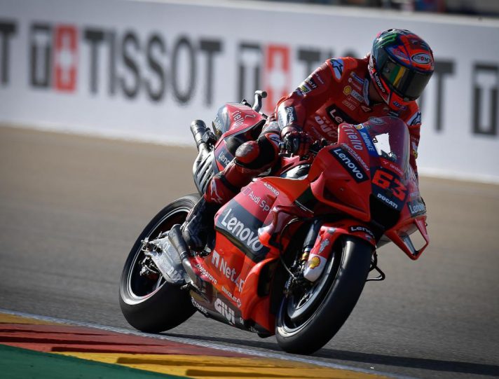 MotoGP Aragón: che duello Bagnaia-Márquez, prima vittoria di Pecco! bagnaia motogp