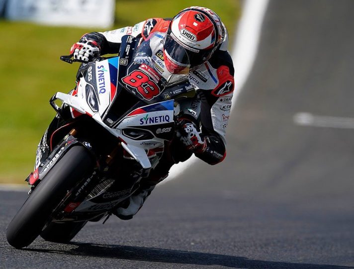 Doppietta BMW nelle prime libere del British Superbike ad Oulton Park Superbike