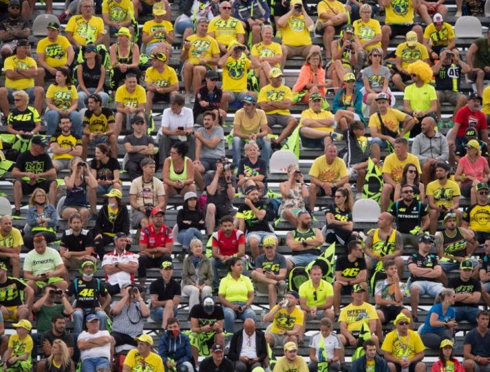 MotoGP, festa super per Valentino Rossi: più biglietti per Misano-2 MotoGP, fan di Valentino Rossi a Misano