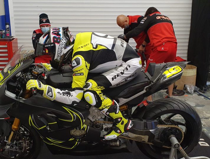Superbike, Bautista veloce come Toprak nei test a Jerez! Superbike