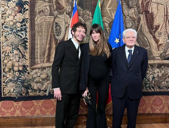 Valentino Rossi al Quirinale, Mattarella: “Ha dato una svolta a questo sport” Valentino Rossi e Sergio Mattarella