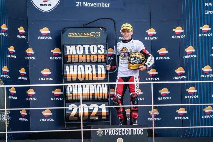 Moto3: infortunio alla gamba per Daniel Holgado, già operato