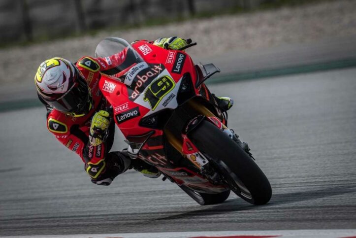 Superbike, Bautista sfida Toprak: “Tanti vogliono il numero 1” Superbike, Alvaro Bautista