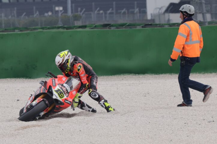Superbike: Alvaro Bautista velocissimo ma dovrà smettere di cadere Alvaro Bautista, Superbike