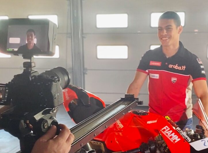 VIDEO Superbike Misano: la terra dove le mani seguono il ritmo del cuore Superbike, Misano World Circuit