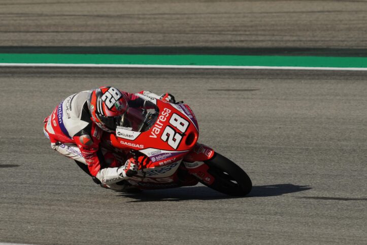 Moto3 Catalunya: Izan Guevara in trionfo, Dennis Foggia KO guevara moto3 gara