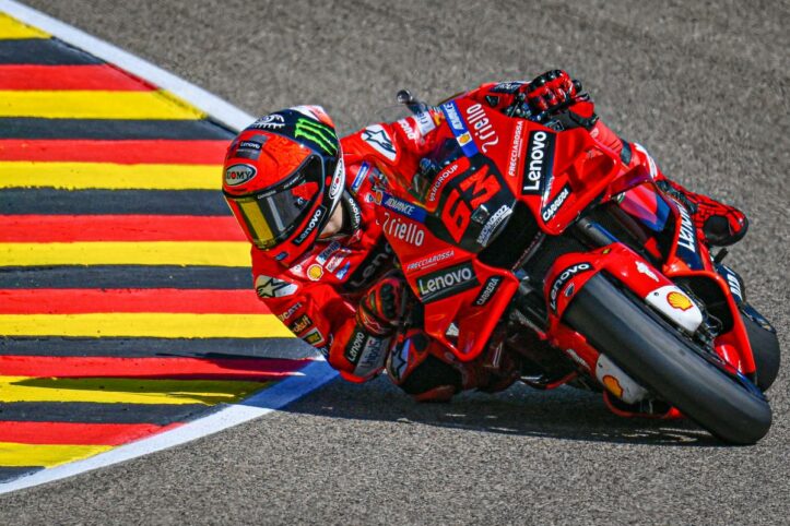 MotoGP Sachsenring: Super Bagnaia in pole, Quartararo in agguato pecco bagnaia motogp qp