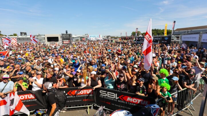 Superbike: Donington rovente, gli orari TV e dirette streaming delle rivincite Superbike, Orari TV