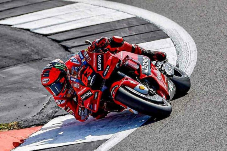 MotoGP, Bagnaia “ringrazia” Quartararo: “Siamo stati fortunati” MotoGP, Pecco Bagnaia