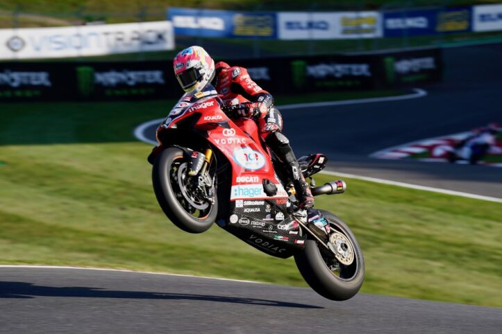 Ducati in difficoltà nel British Superbike: in soccorso il regolamento