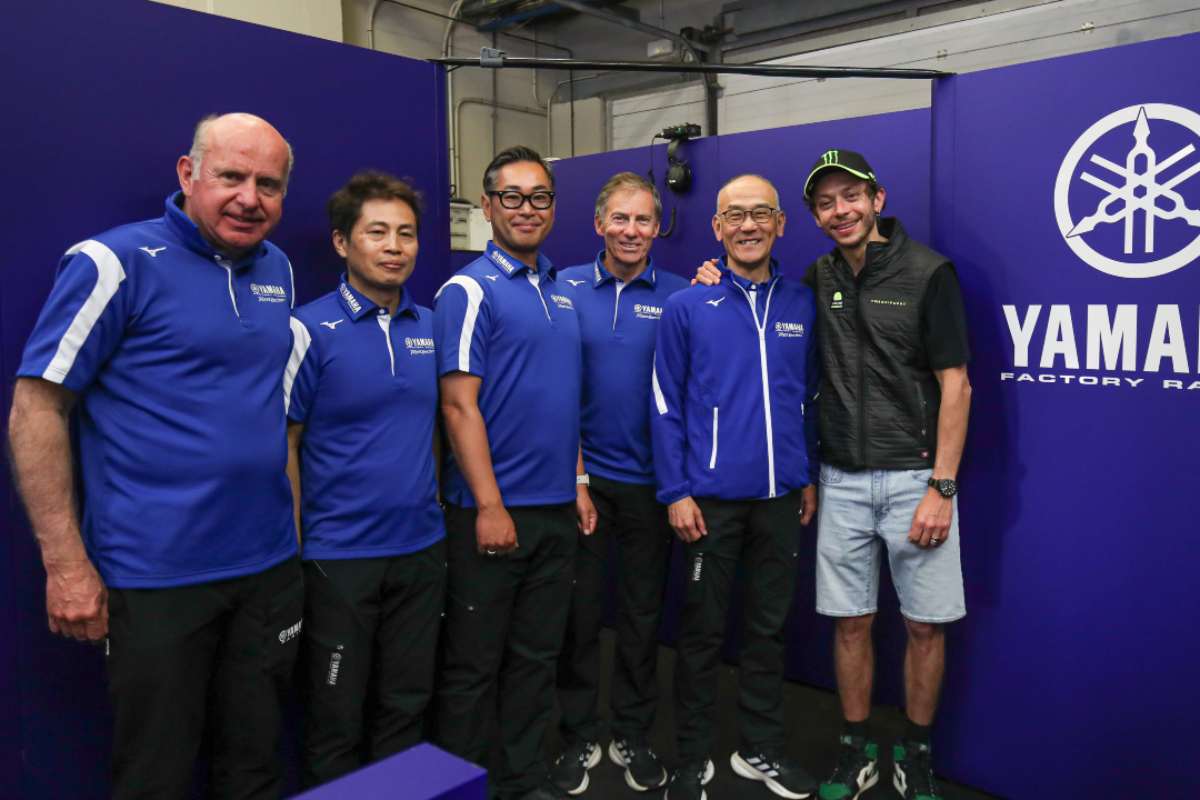 MotoGP, Valentino RossiYamaha il matrimonio satellite è rinviato MotoGP, Valentino RossiYamaha il matrimonio satellite è rinviato