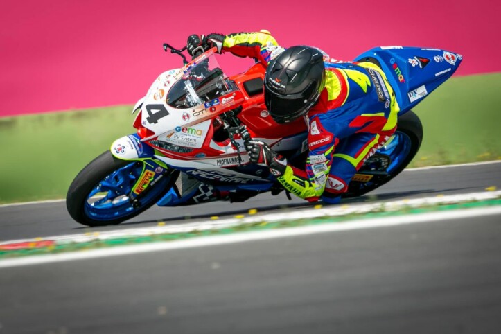 Emanuele Cazzaniga ha sorpreso tutti al debutto nel CIV Supersport 300 con il team Racestar Yamaha: un talento di prospettiva pronto per un 2024 da protagonista